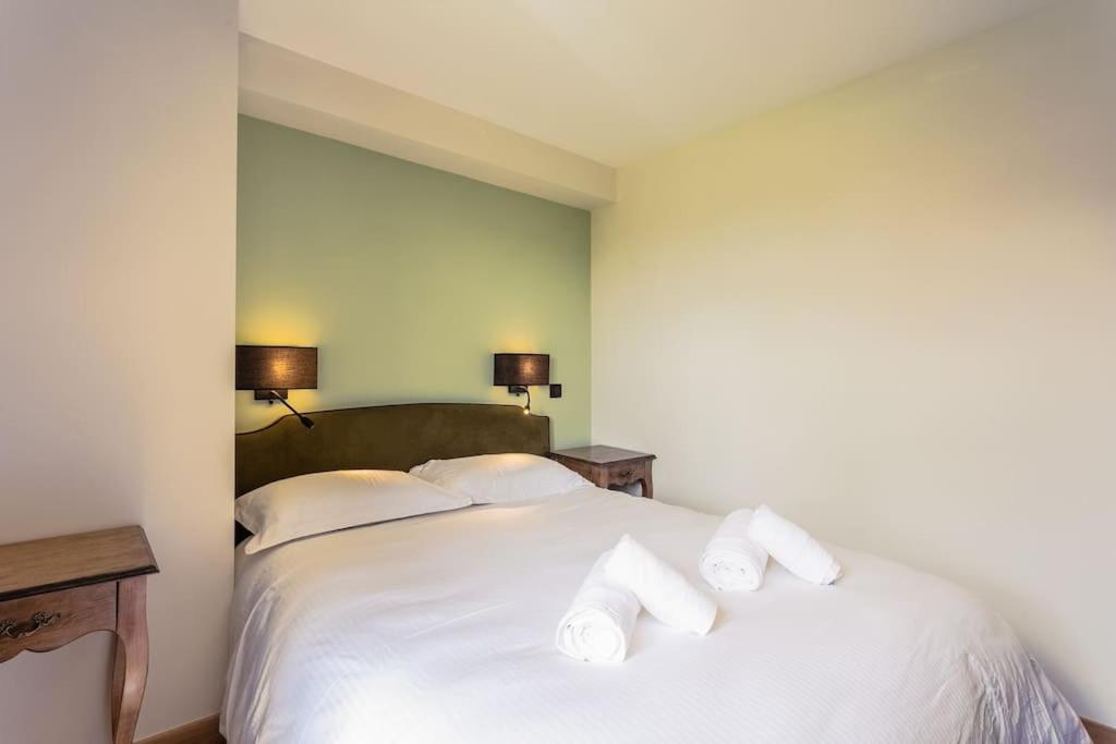 Guardian House Of Chateau Monteil With Heated Pool And Jacuzzi Villa Calviac-en-Perigord Esterno foto