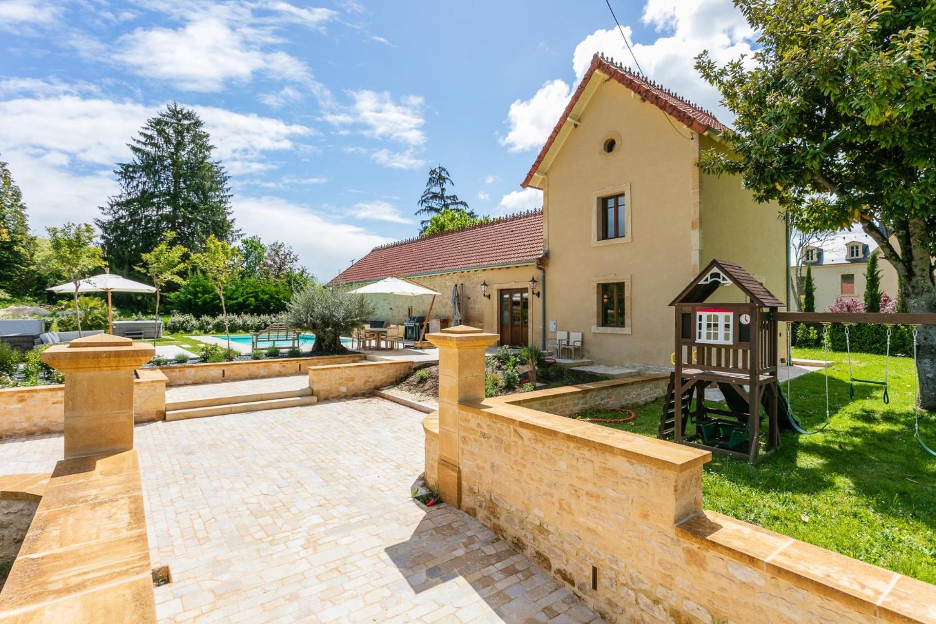 Guardian House Of Chateau Monteil With Heated Pool And Jacuzzi Villa Calviac-en-Perigord Esterno foto
